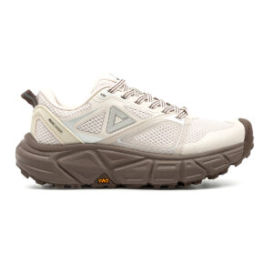 sports shoes