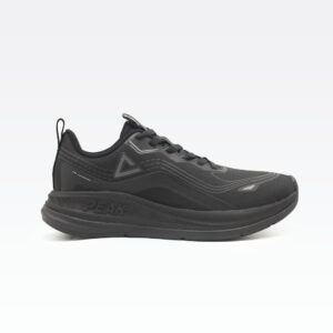 running shoes black