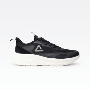 sports shoes black/milky white