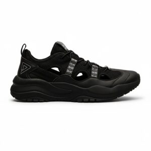 sports shoes