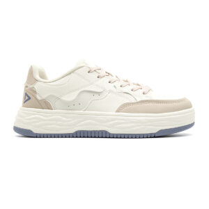 sports shoes